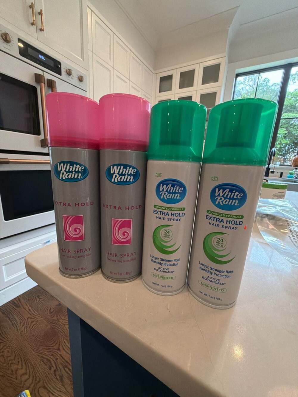 Lot of 4 White Rain Extra Hold Hair Spray 7 oz (2 Regular, 2 Unscented) vintage
